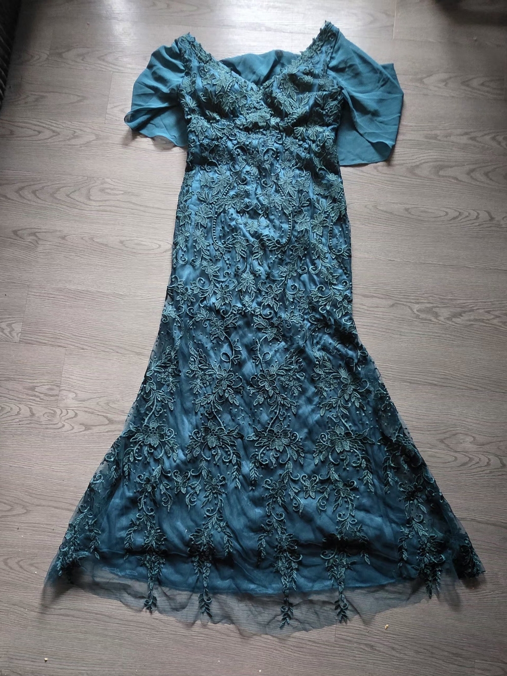 Gorgeous Teal Lace Evening Gown / Formal Maxi Dress with Cape Sleeves